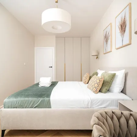 Boho Harmony Luxury - Ac Parking & Balcony - By Uniquerent Appartamento Breslavia