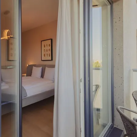 Appartamento Boho Harmony Luxury - Ac Parking & Balcony - By Uniquerent *
